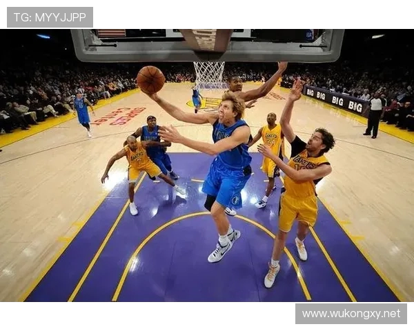 3月28日小牛对阵雷霆精彩对决全场录像战术亮点与关键瞬间回顾